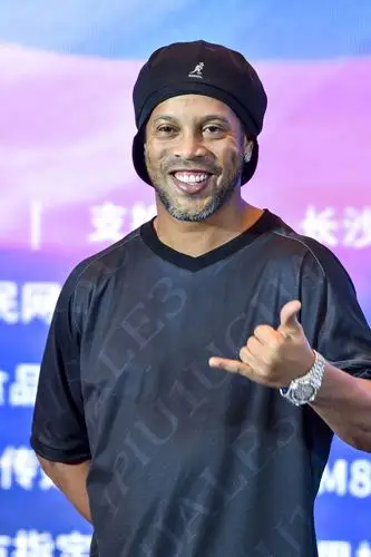 也为全球球
