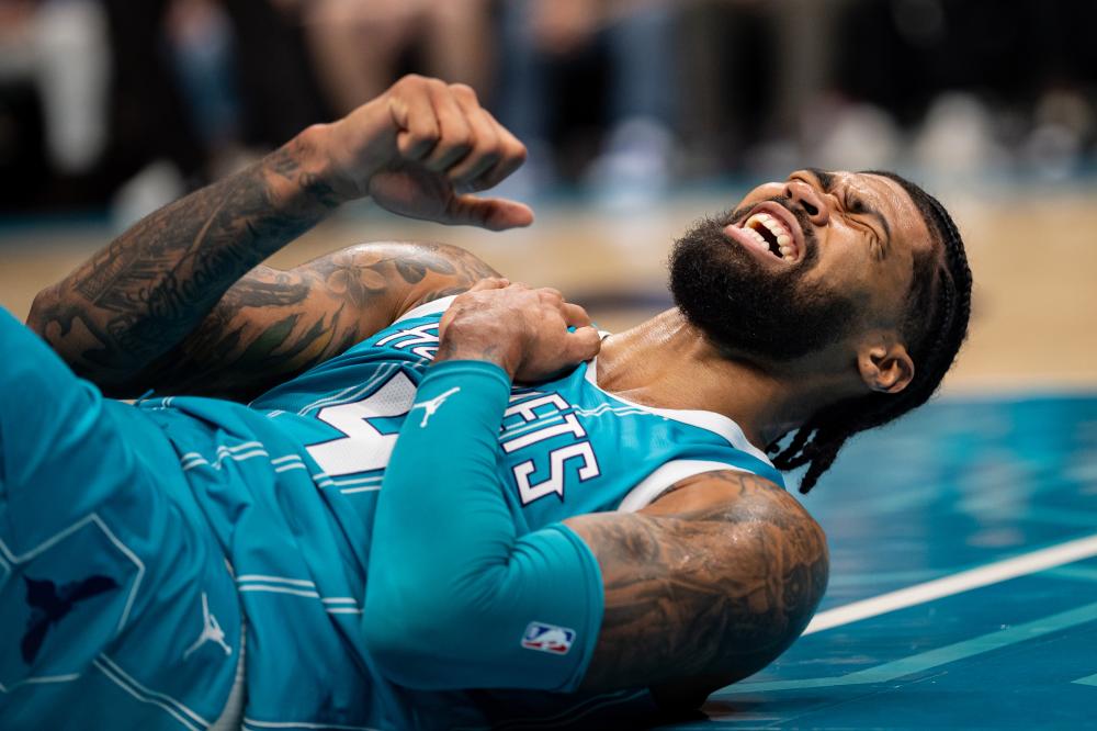 不讳地否认 不讳地否认