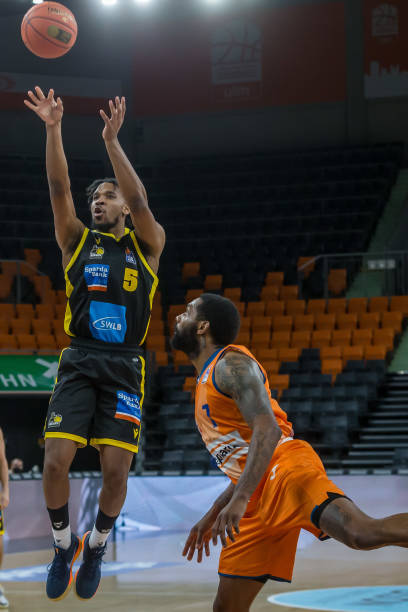 的舞台上 的舞台上