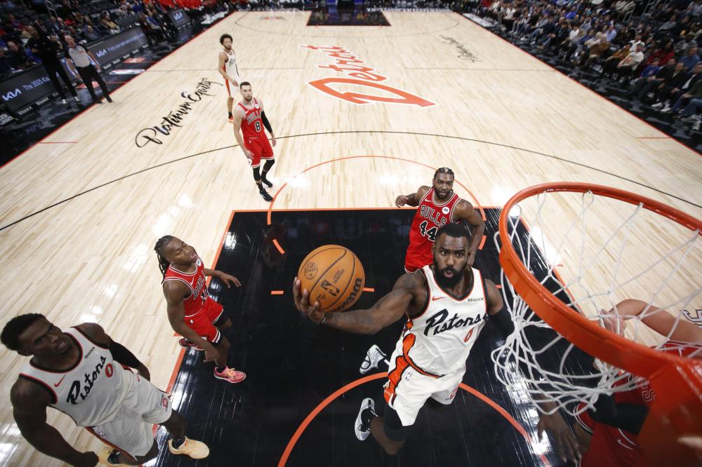 他们不仅展 他们不仅展