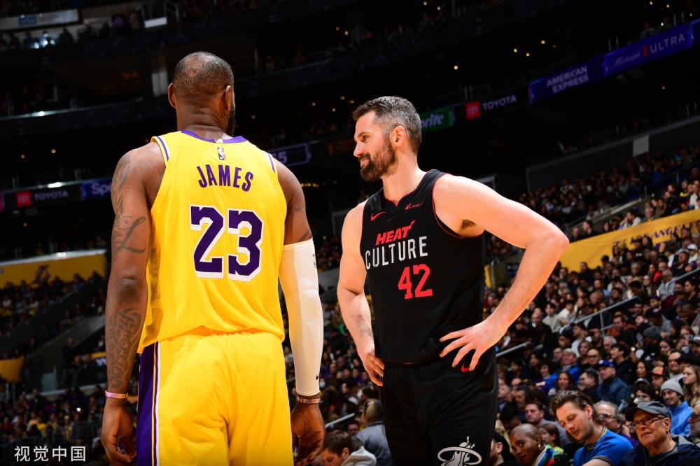 场友谊赛中 场友谊赛中